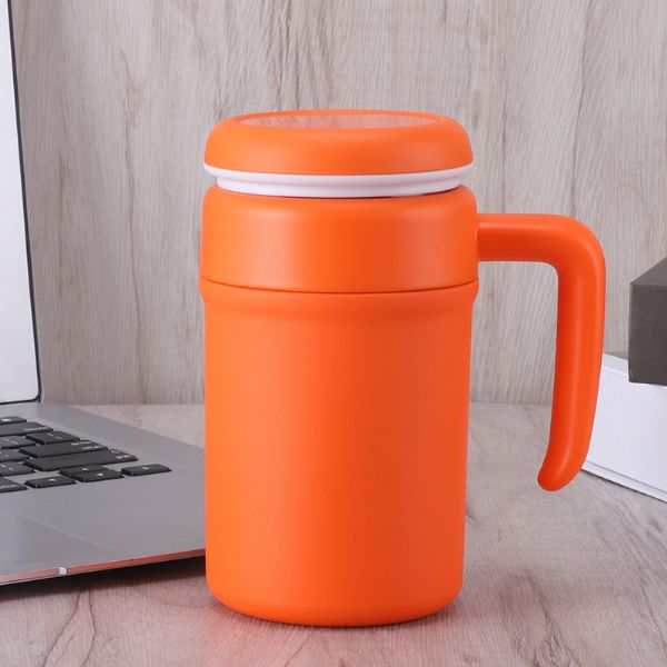 Titanbecher